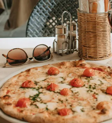 query_builder_pizza_img