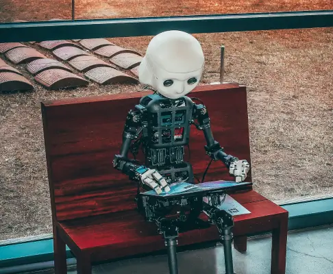 query_builder_robot_img